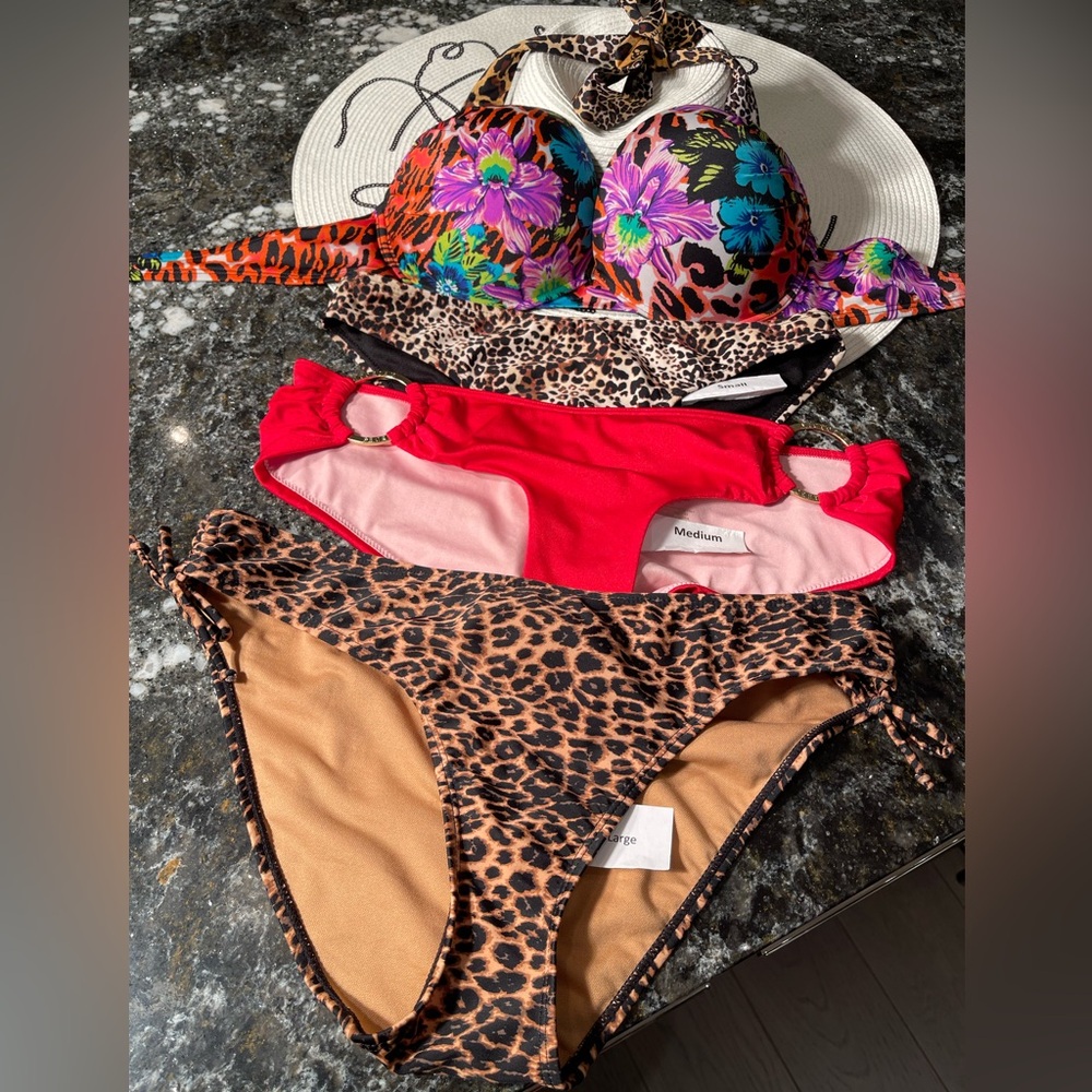 Victoria Secrets swim bombshell 36C and S,M OR L bottoms … see below